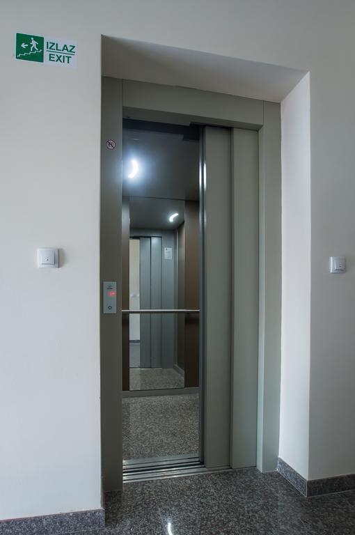 Jelena Apartment Doboj Buitenkant foto